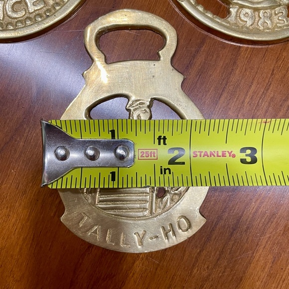 Vintage Brass Horse Medallions - Picture 9 of 9